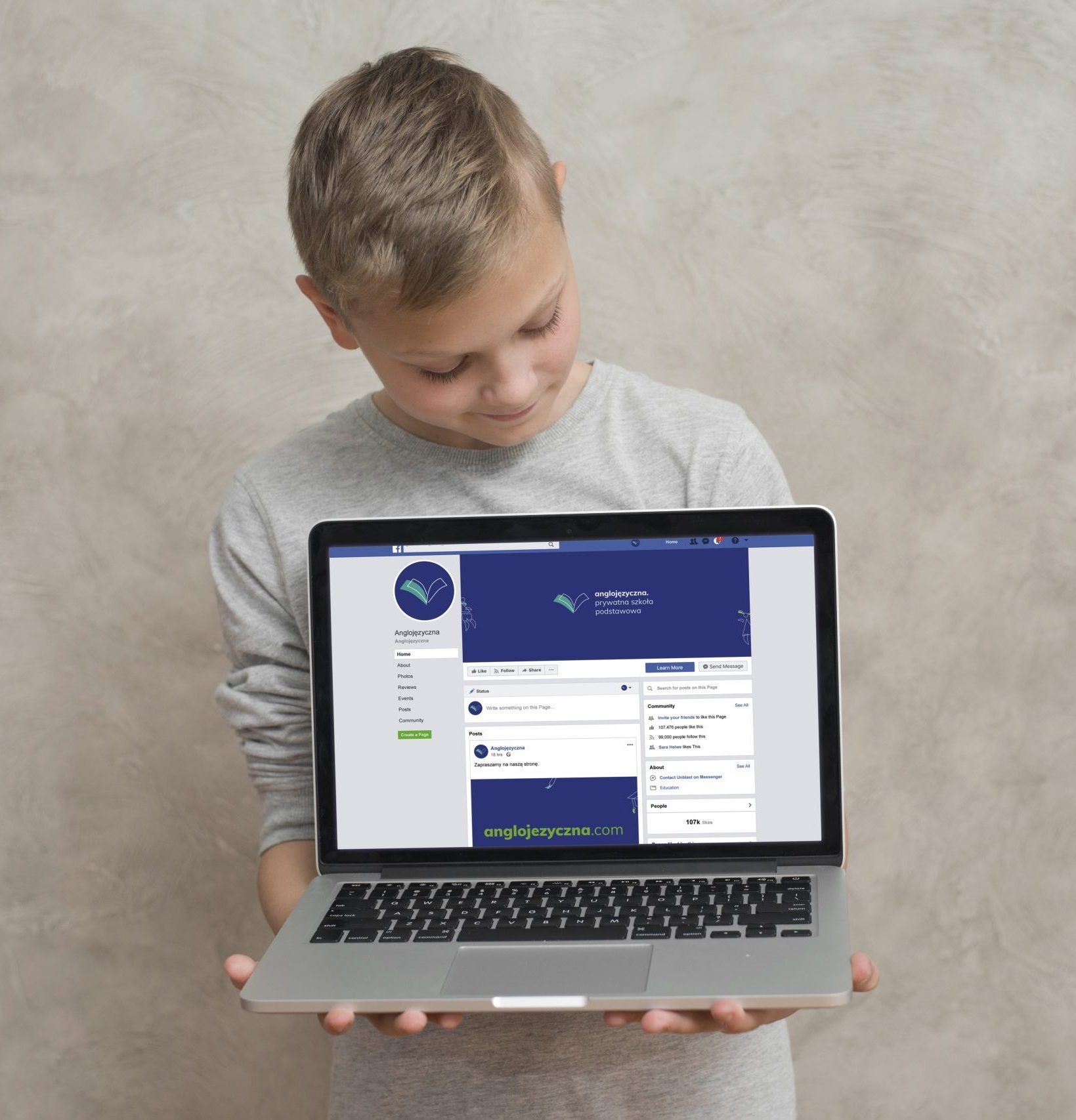 chłopiec Branding prywatnego przedszkola i szkoły projekt facebook instagram social media
